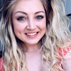 Meet your Posher, Kelsey